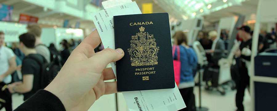 ایا با ویزای مولتی کانادا میتوان اقامت گرفت ؟